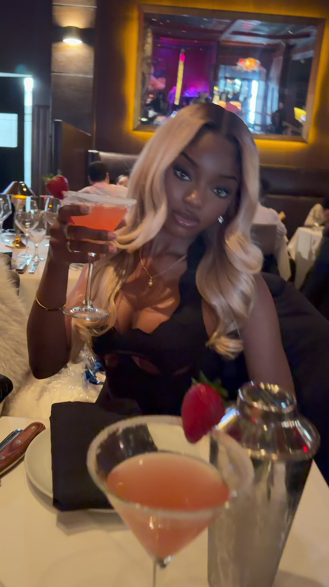 @aniyaadiam&oacute;nd