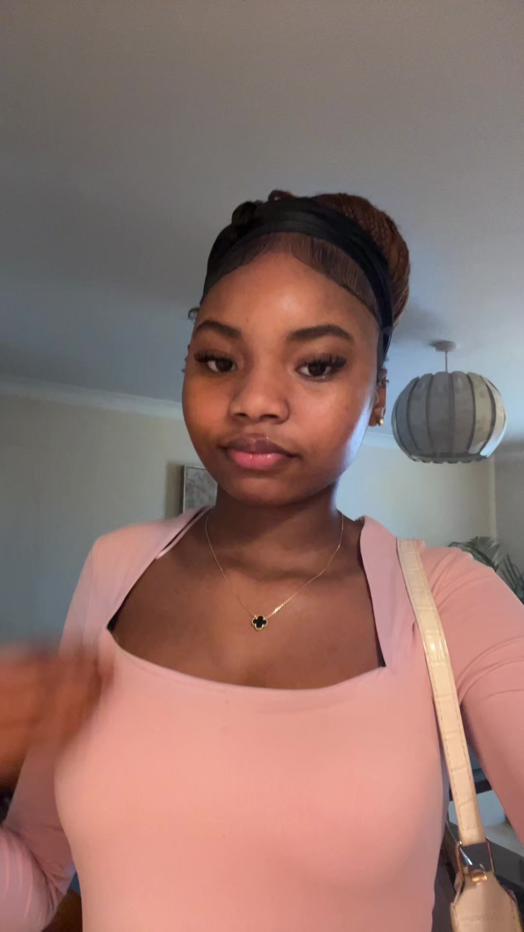 @𝓂𝓈𝓈𝓈.𝓂𝒾𝒸𝒽𝓎𝓎 💘🤞🏽.