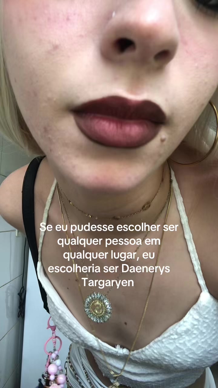 @Laryssamartinsoficial