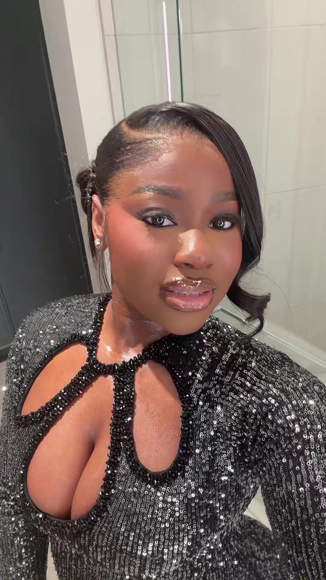 @rachelleojebiyi