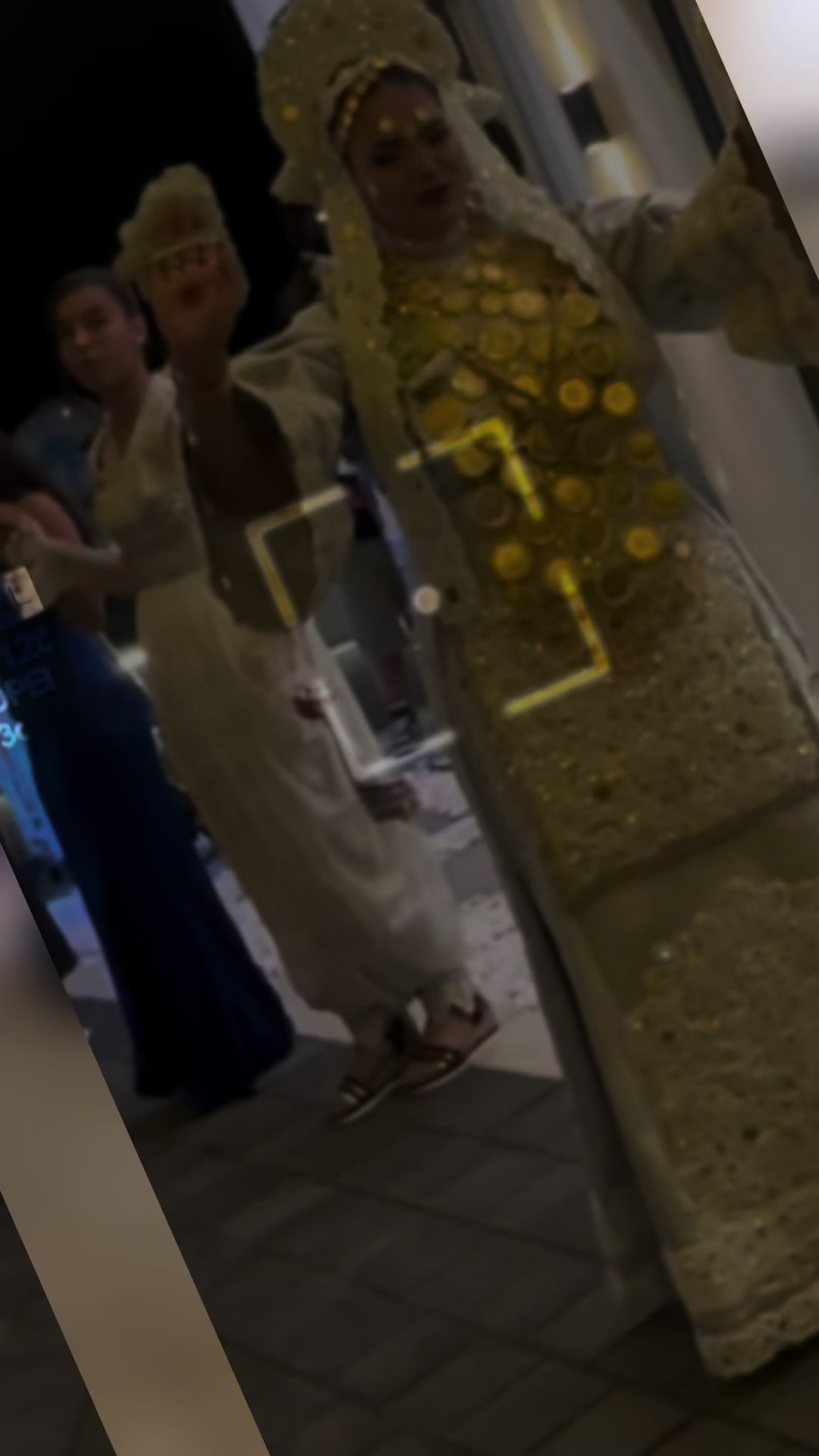 @itsajshi