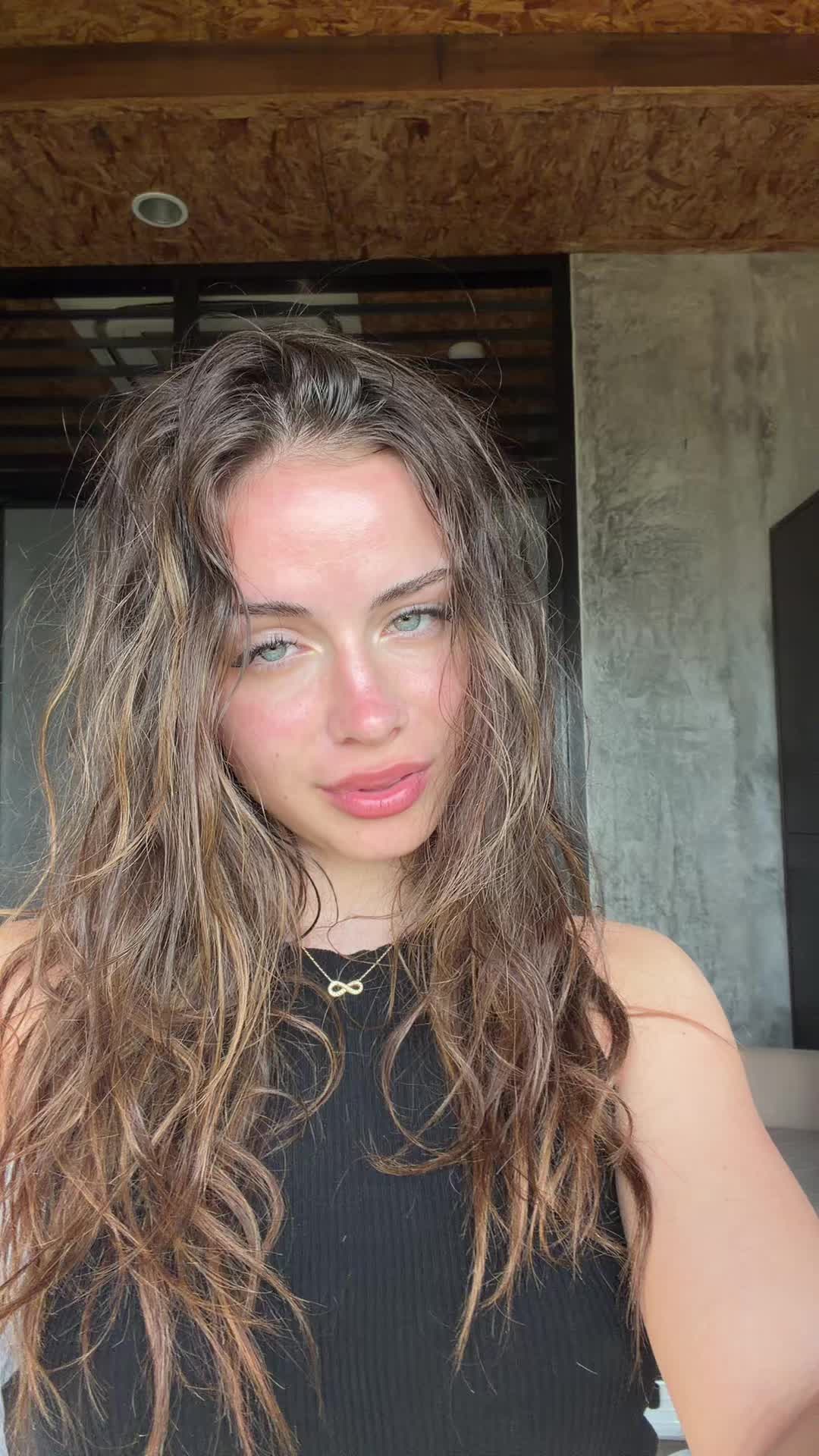 @𝑒