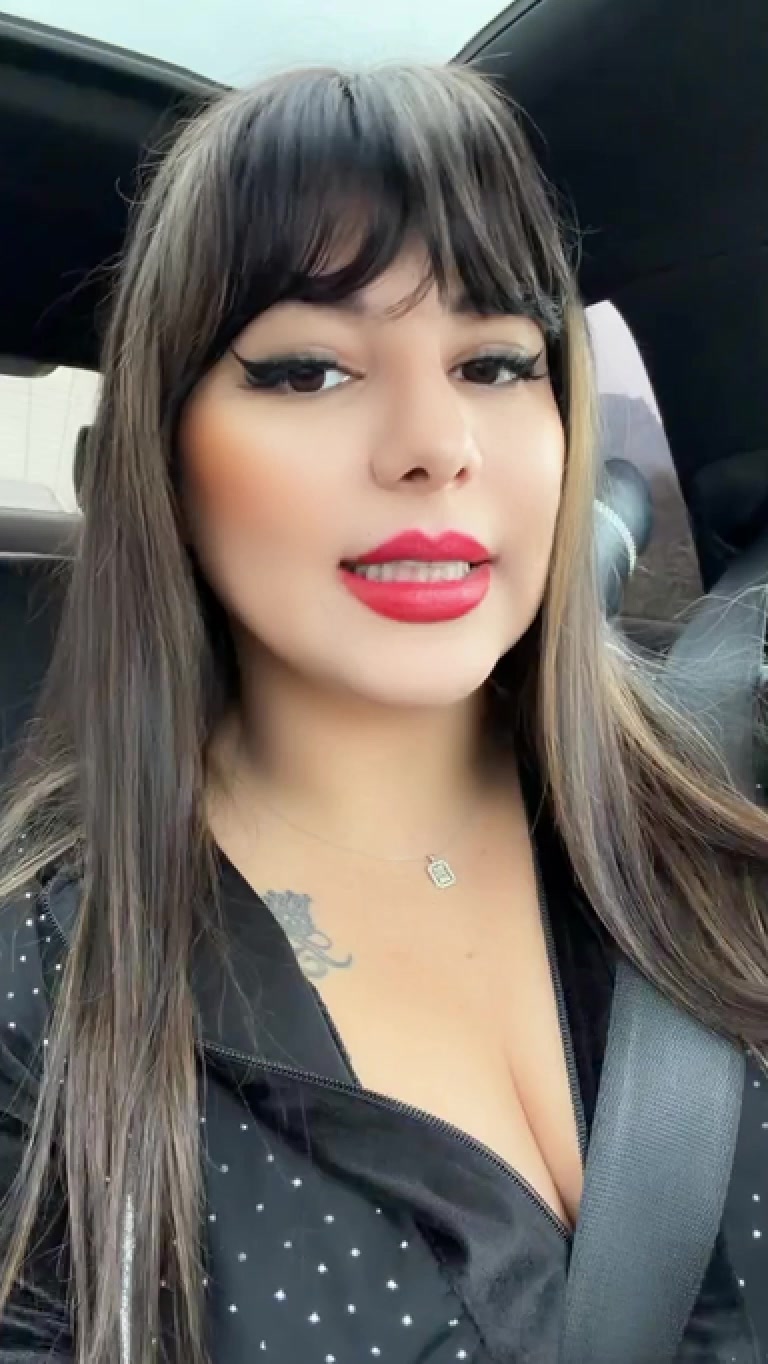 4.09K views  Gününüz güzel olsun♥️✨  BESTE BARKUT (@bestebarkut) .