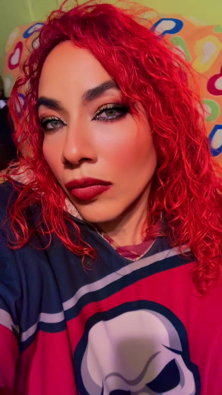 @Makeup from red