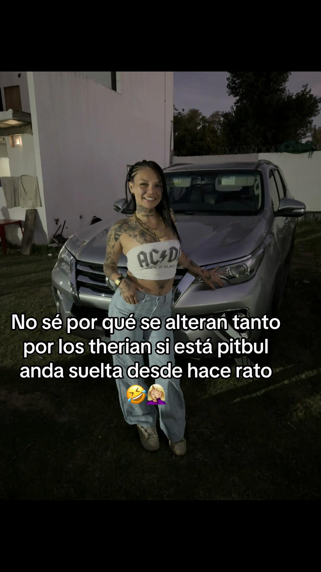 @wachamaldita