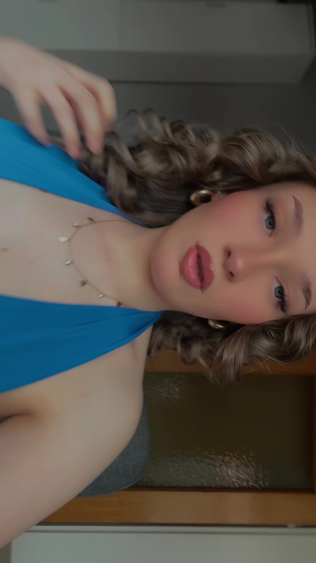 @Lizzz.hkr