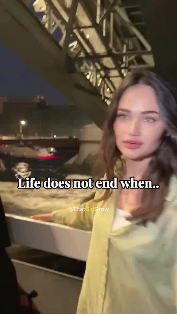 @Anna_Mitchell