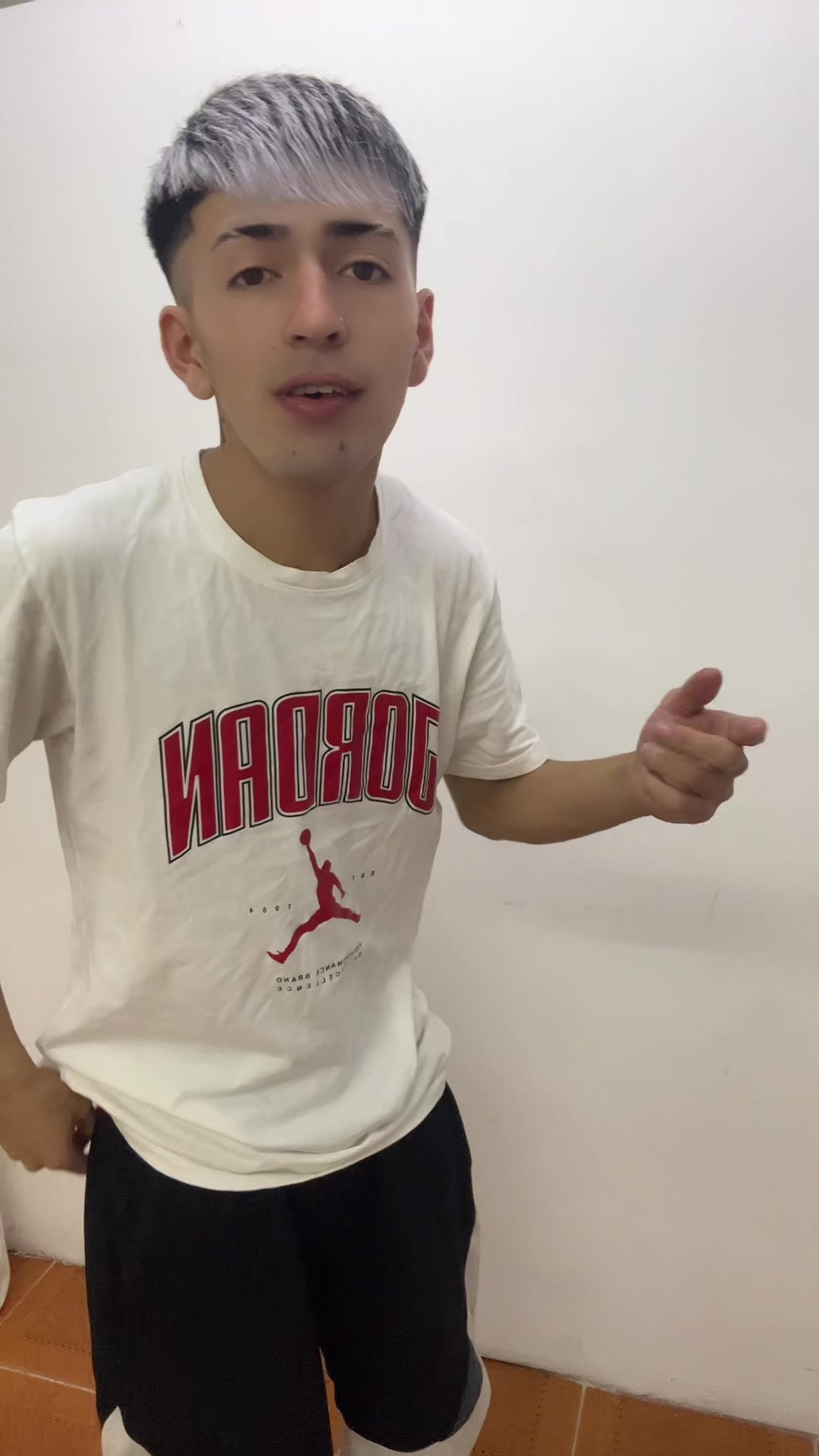 @cabeeee