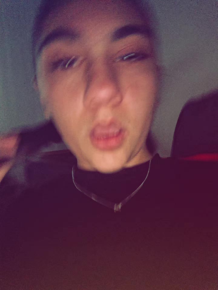 @zɐN 𓇼