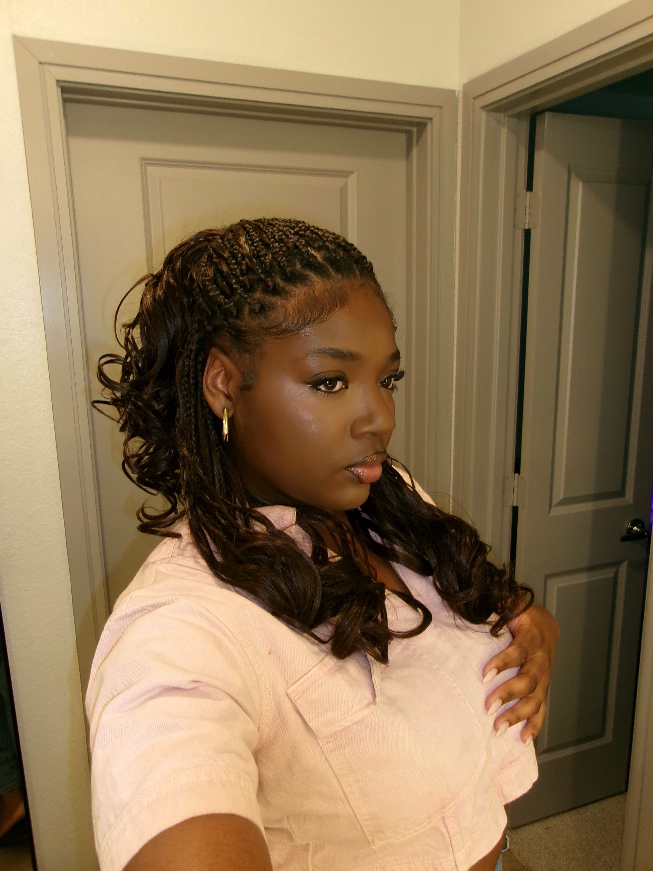 @missmonyaa