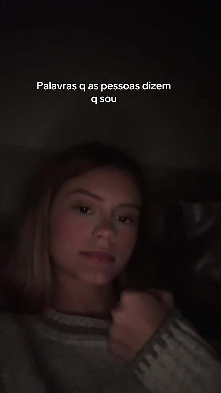 @Clara_branquinhoo