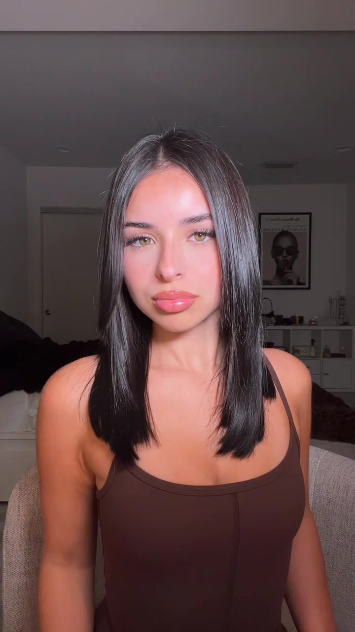 @vickyguez