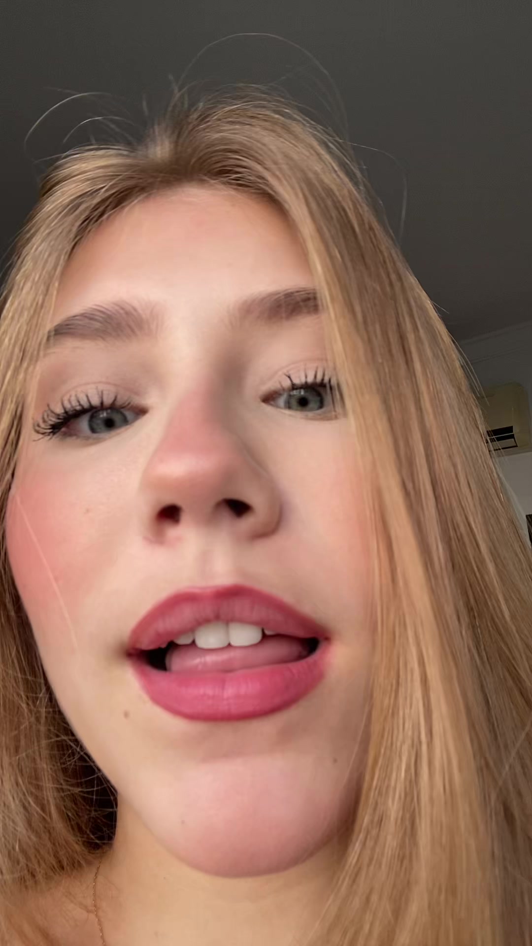 @Larapmendonca_