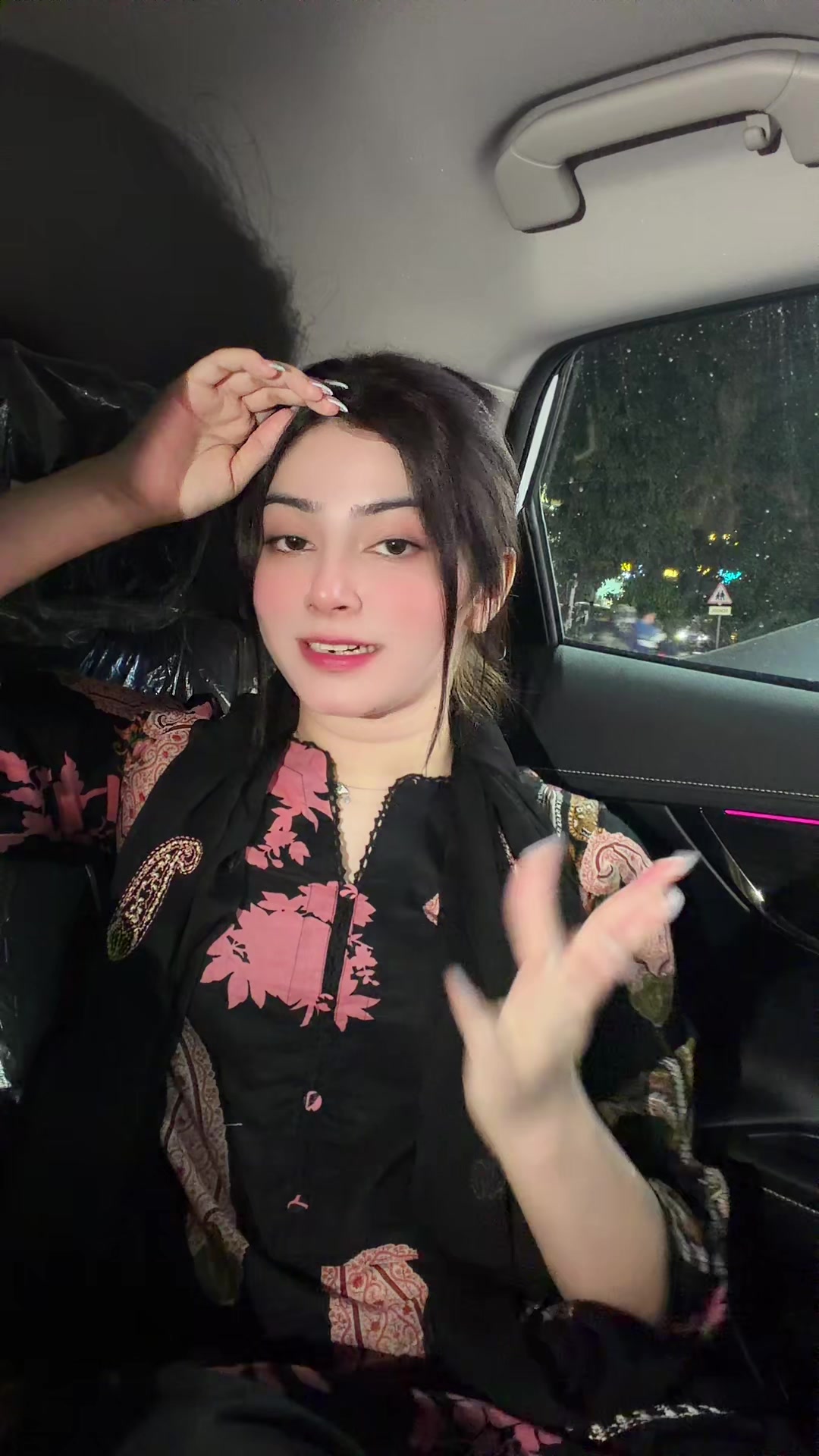 @Zahra🤍