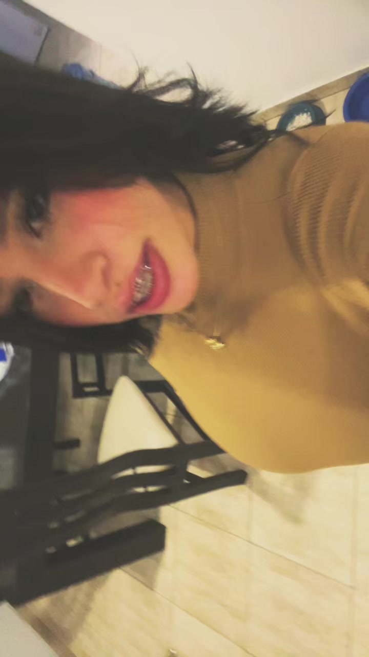 @Roxii1603