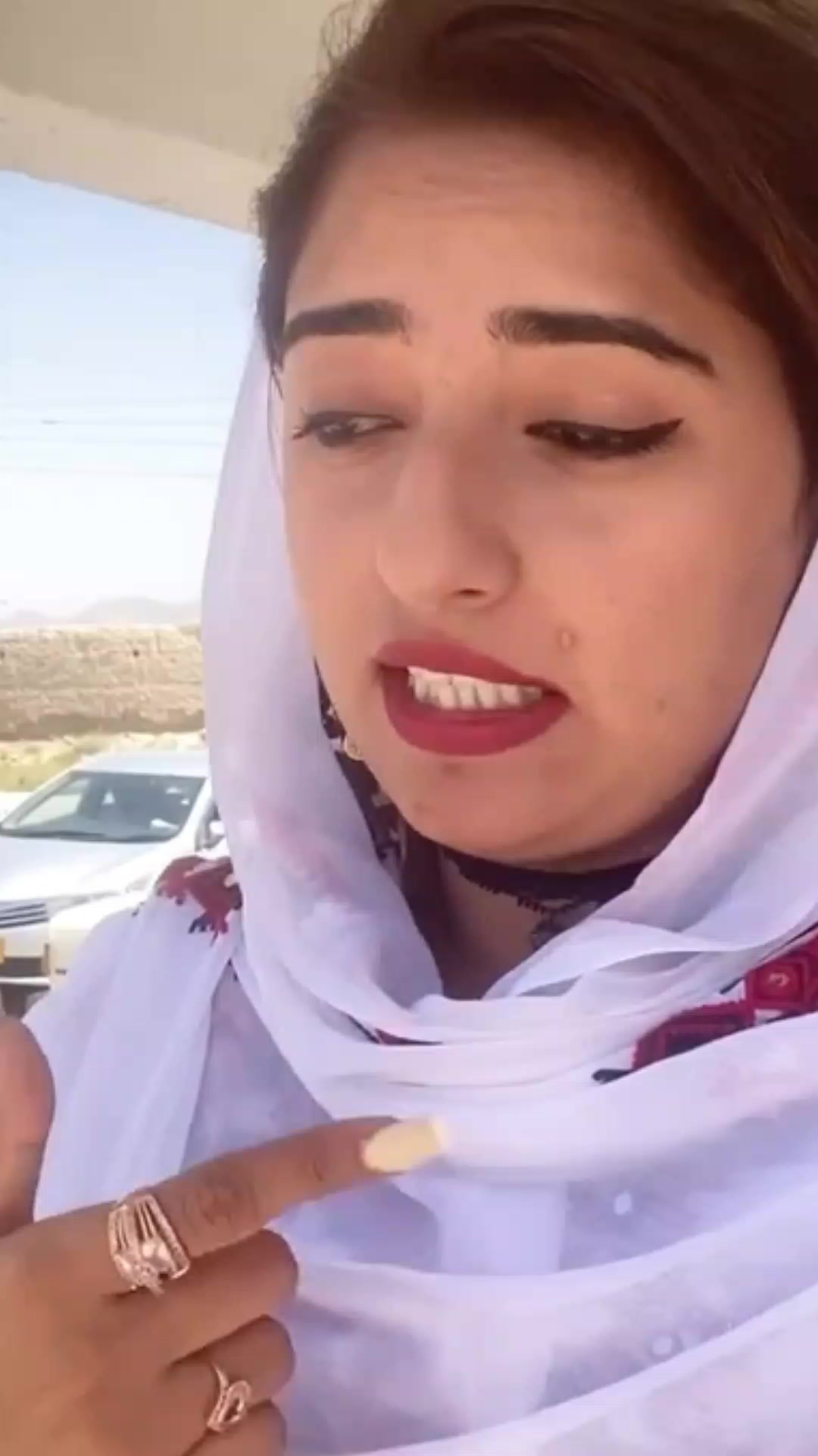 @Nayla Rani