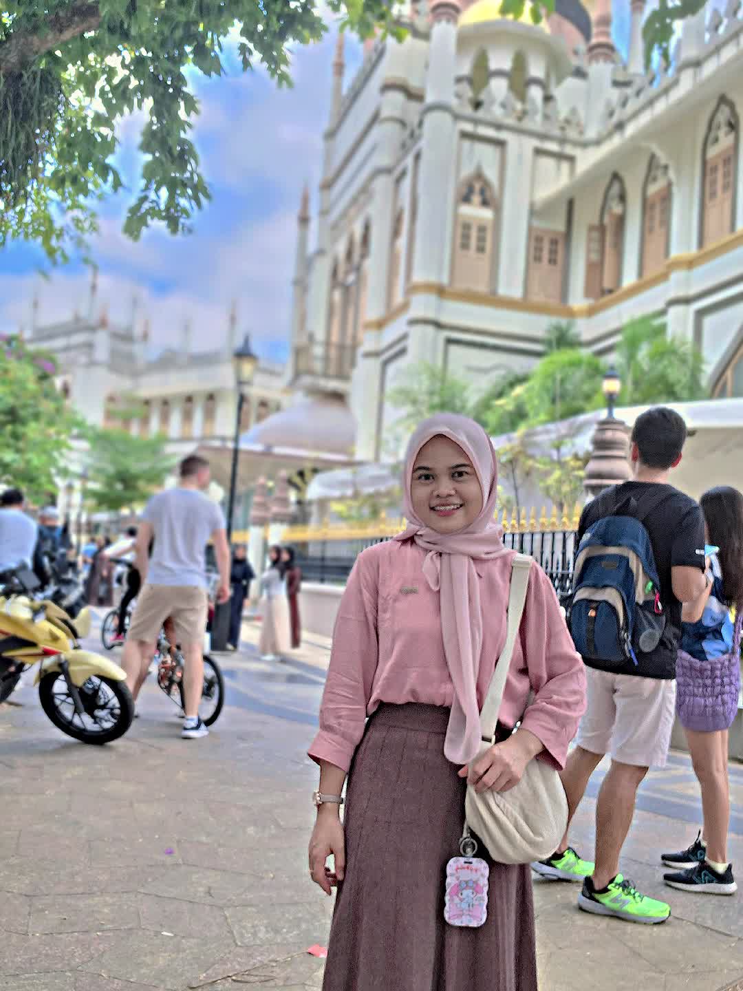 @hallo_ayu98