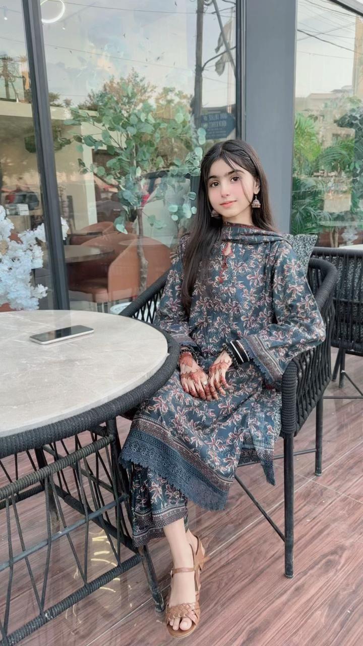 @Unzila Junejo