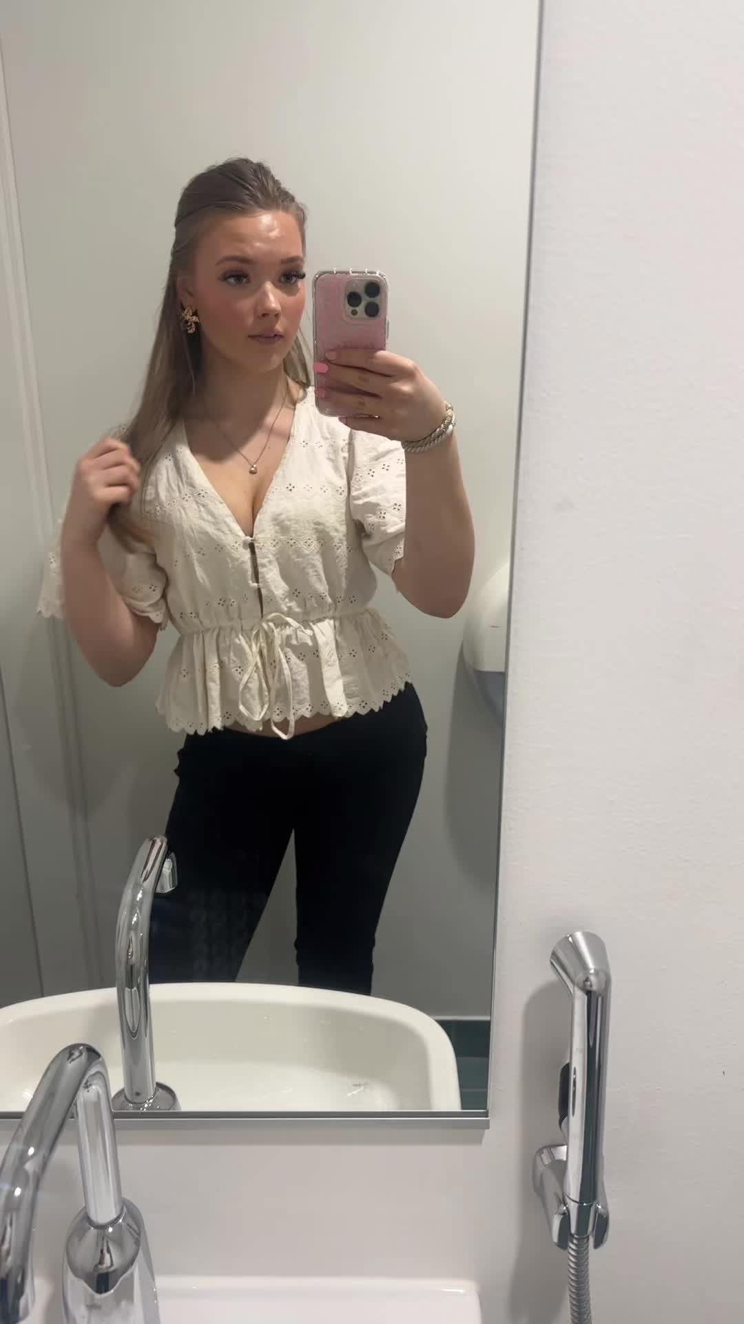 @Eva