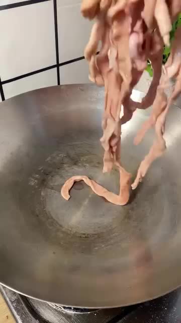 @N4B1L4