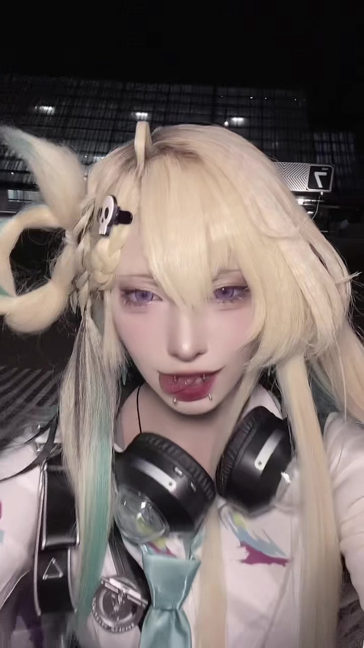 @Lin🪼-> DOKOMI 9L21