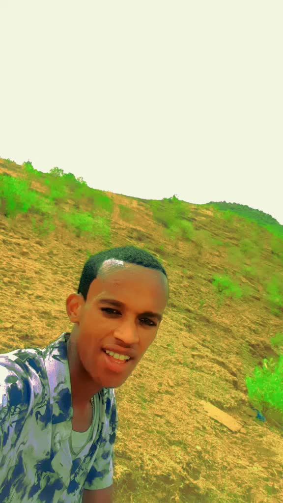 @🎧🌹Ṣụḍẹ&bull;3rd.star👌