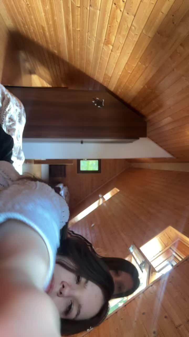 @🦚