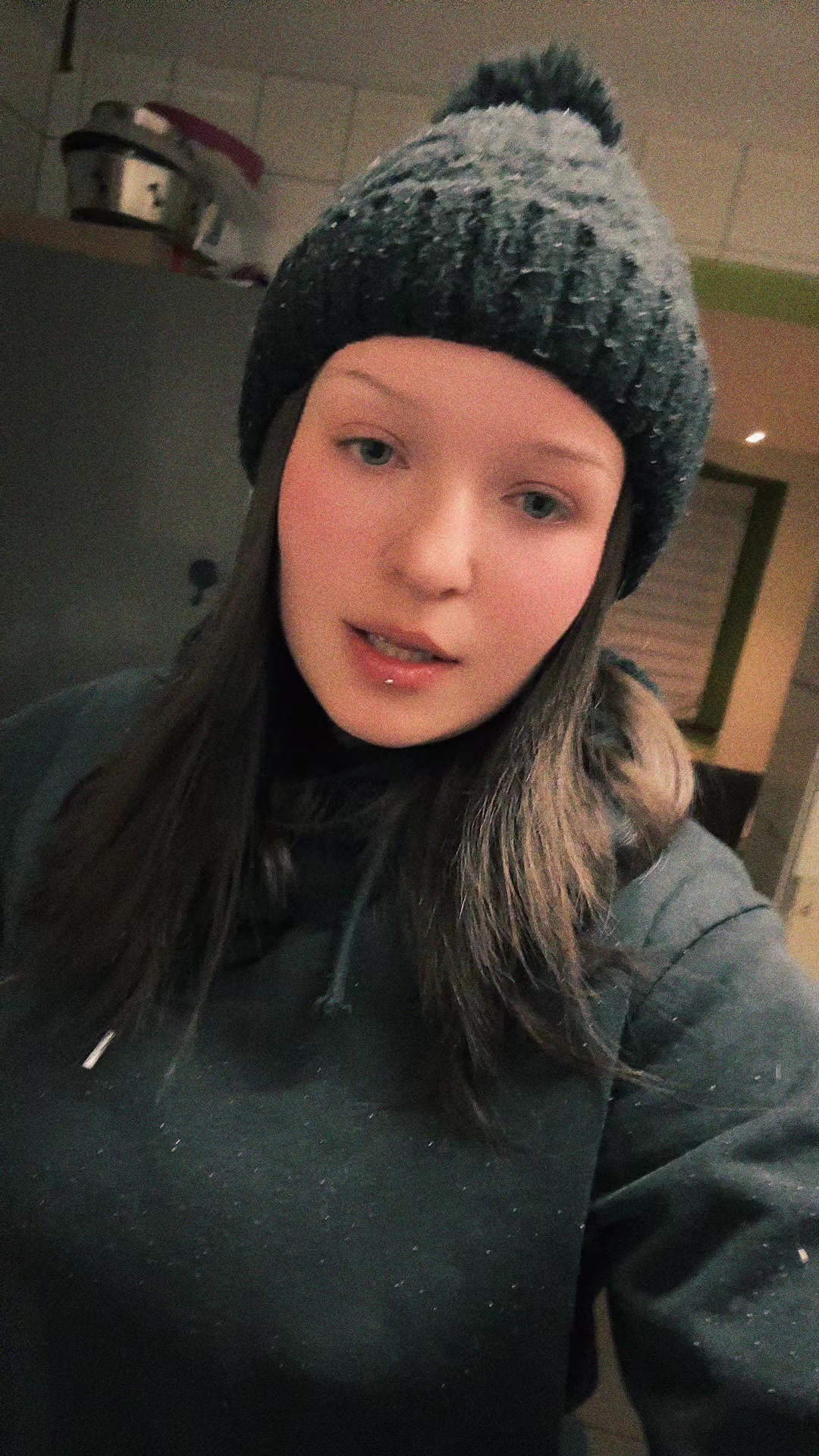 @𝒱𝒾𝓋𝒾69🖤