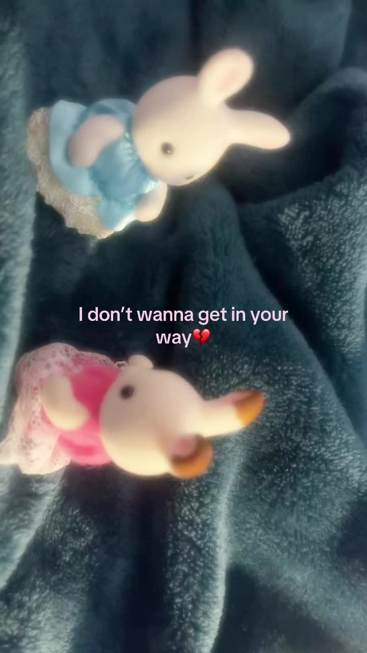 @~