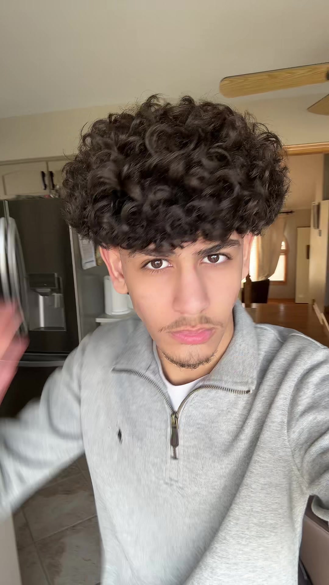 @علي