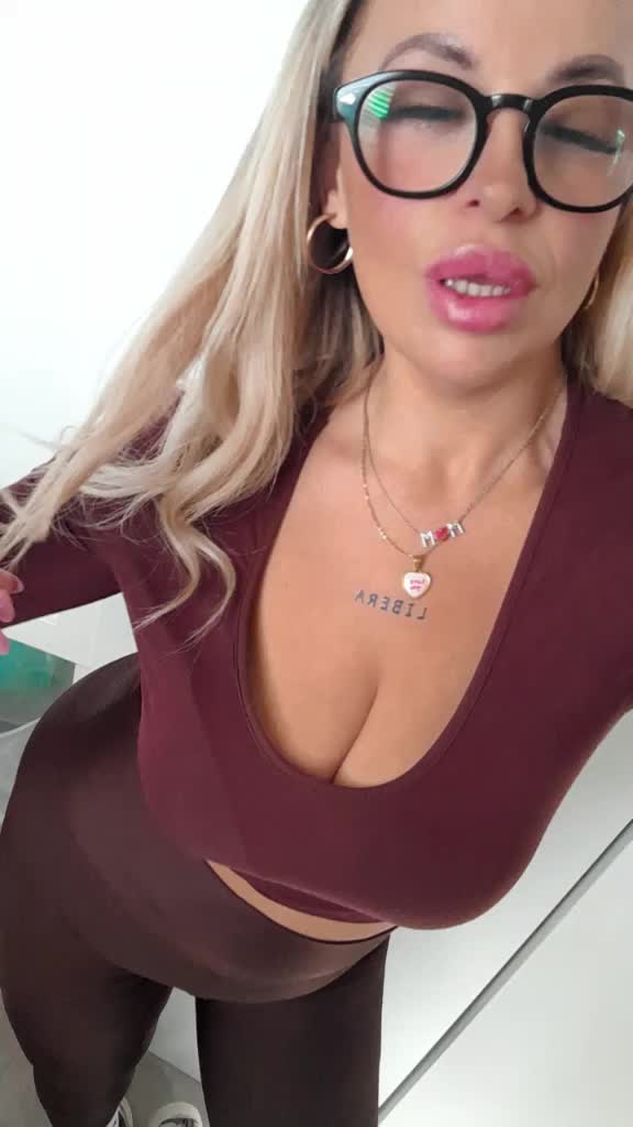 @Angela Auriemma