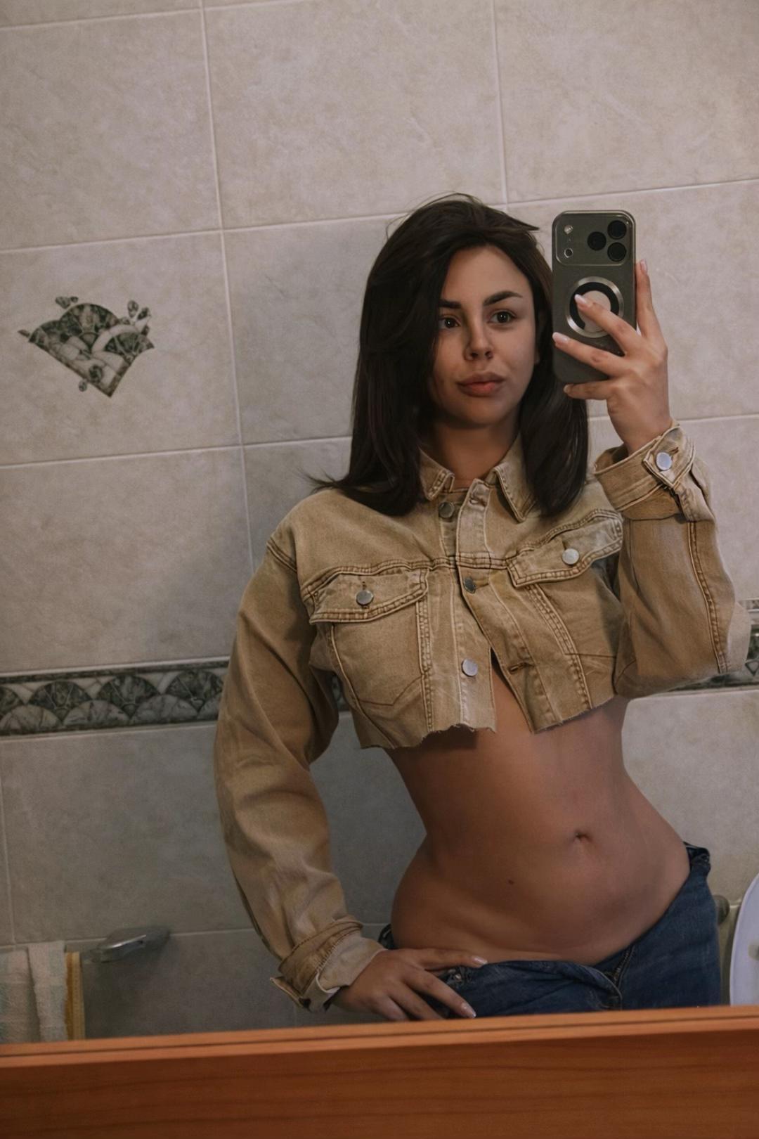 @Angela_enne