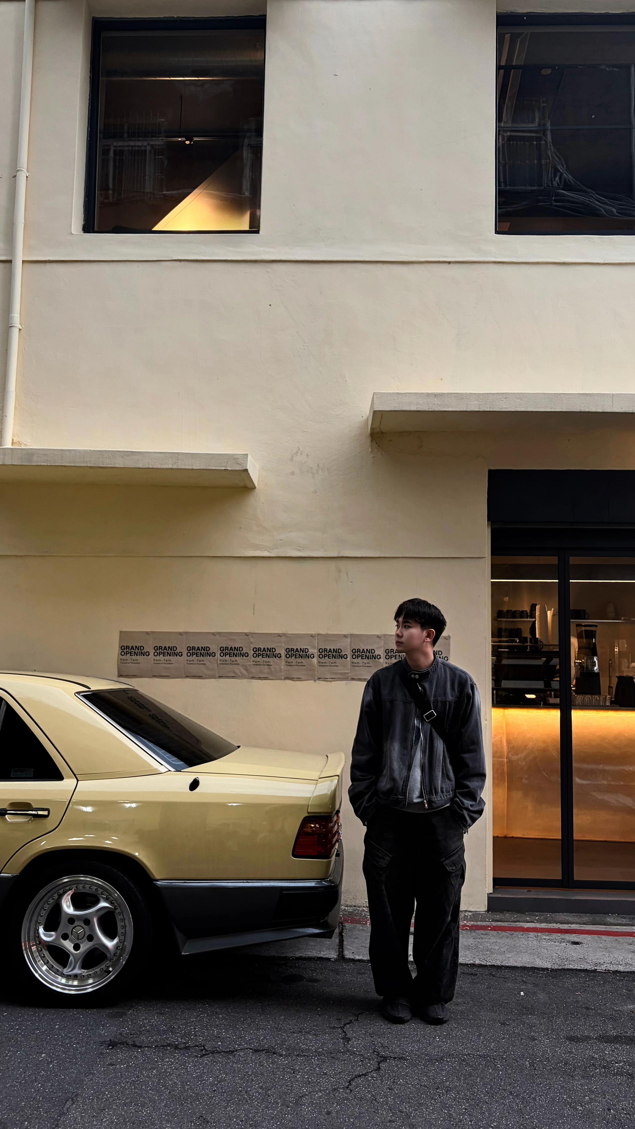 @𝙇𝙤𝙪𝙞𝙨 陸弈斯