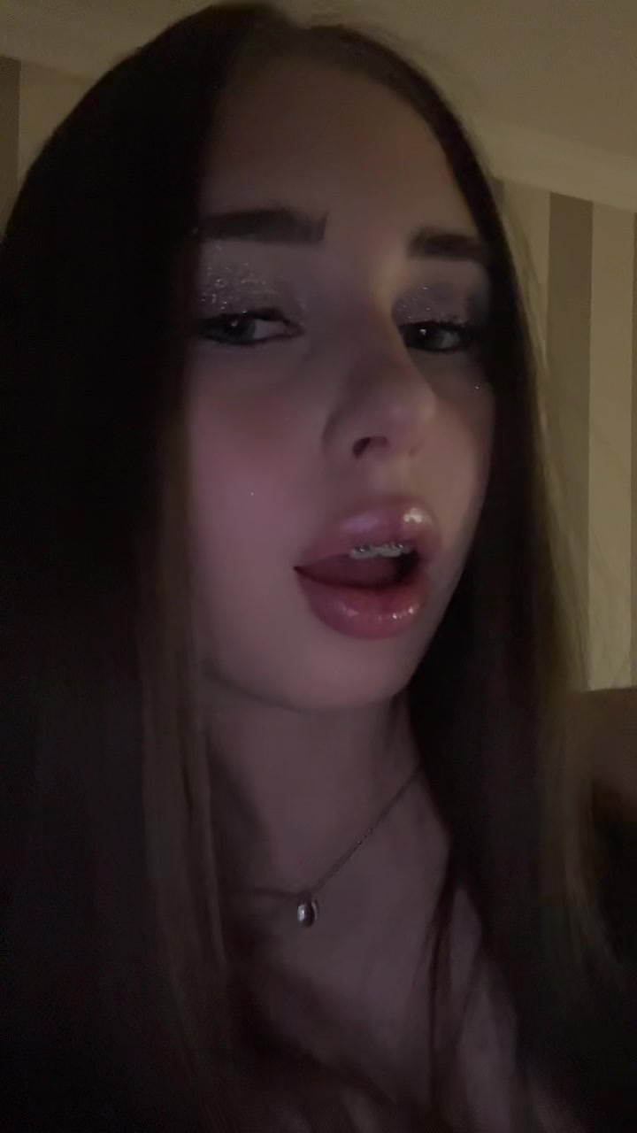 @Кошка