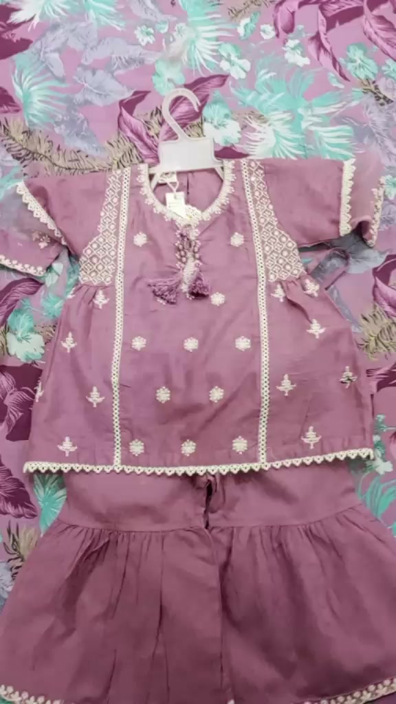 @&Ntilde;&Atilde;❀❀ احسن کی بیگم ہوں ❀❀