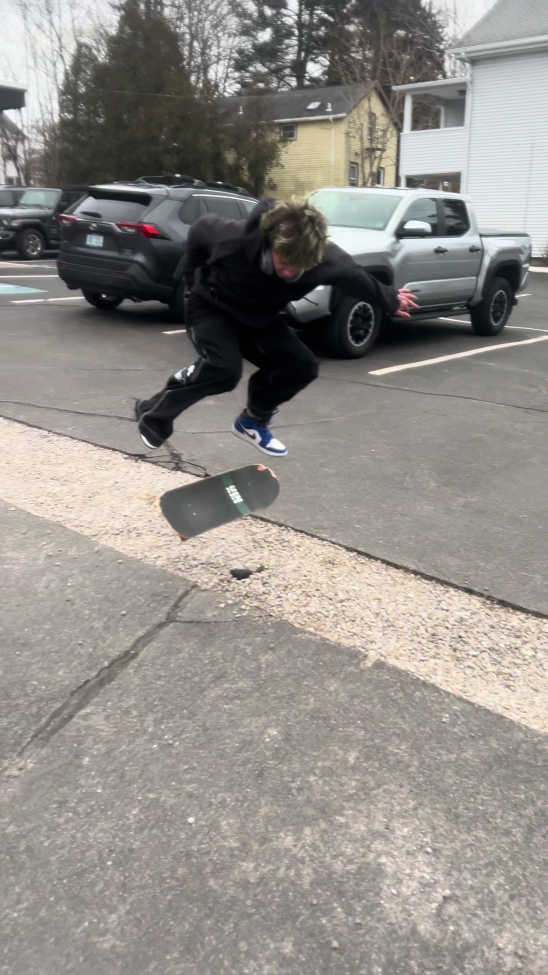 @⇏ꋊꁏꁲꀍ⇍