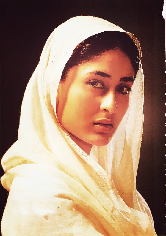 @KareenaKapoorkhan Fc Indonesia