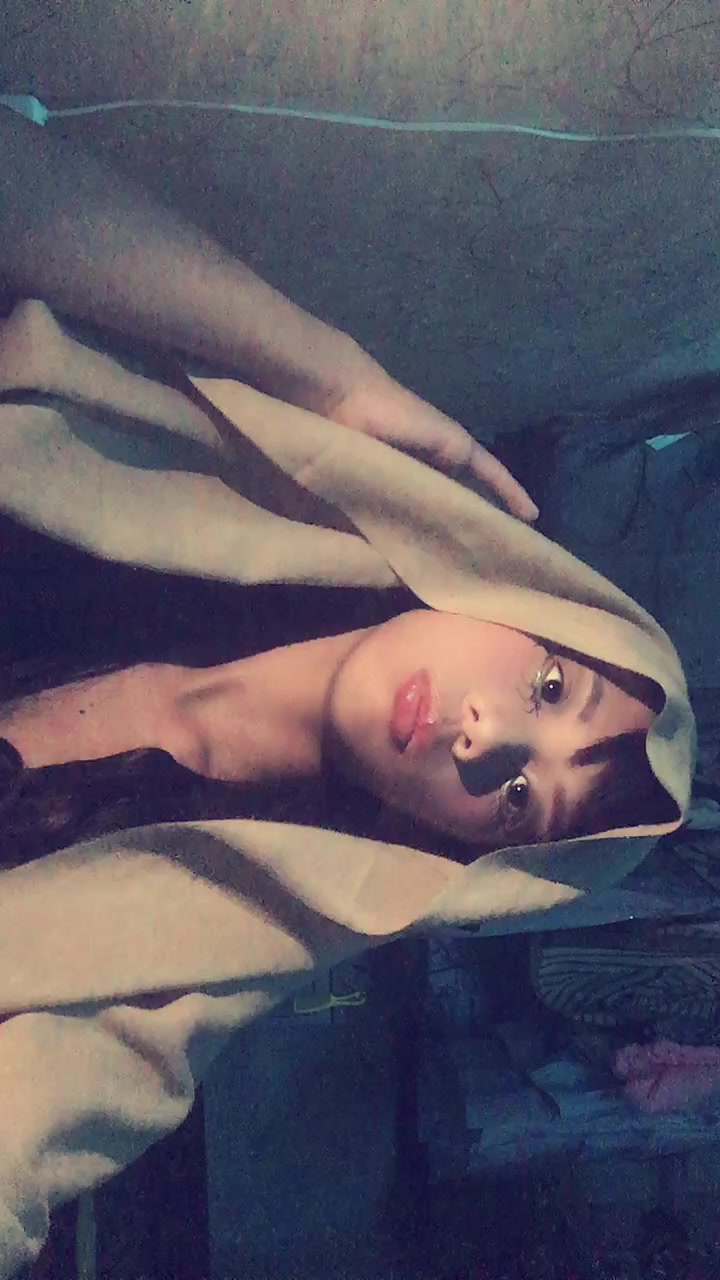 @ELLIE SALVADOR