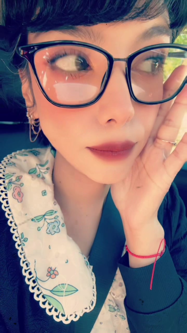 @Mimi_the_Strange