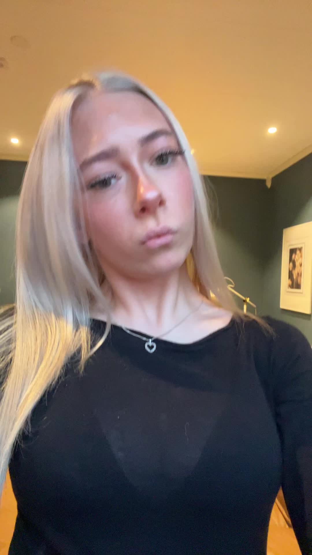@Secret😜