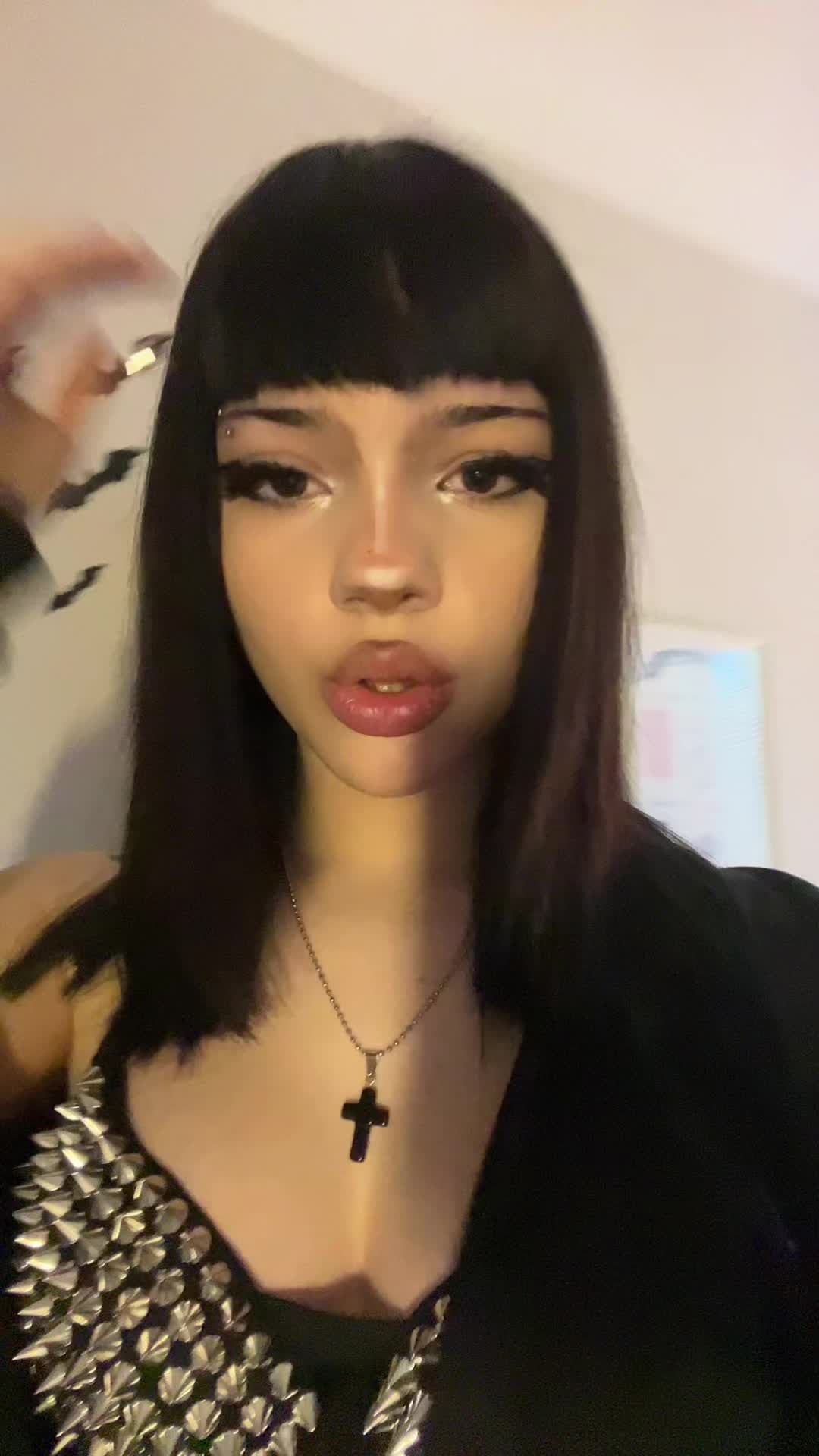 @?