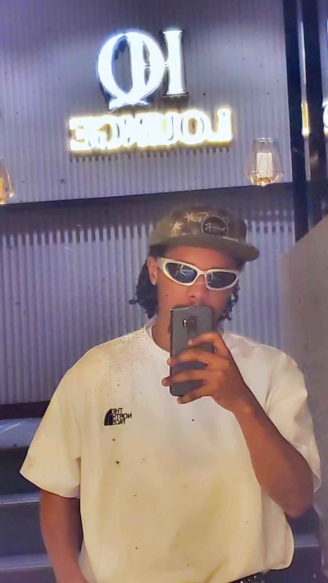@VICTORIOUSAYO👑(DEMAJESTYHYPE)