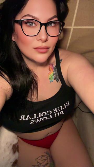 @CurvyCutie2018