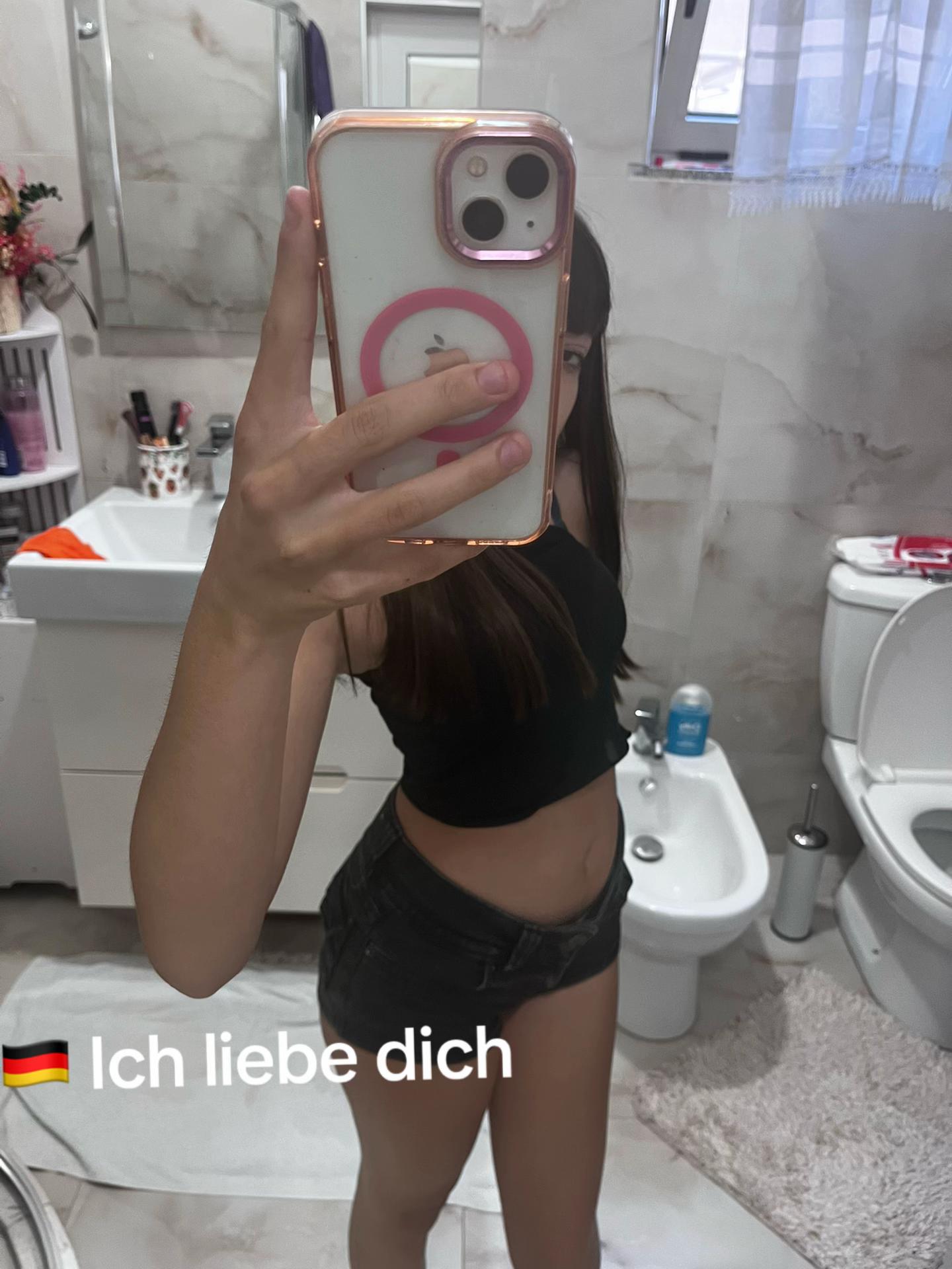 @Valentina 🇽🇰
