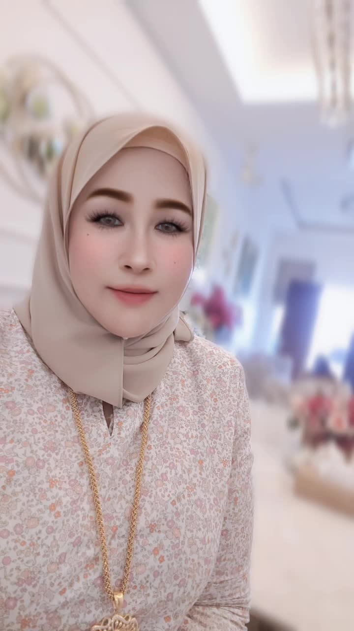 @Cik Puan Seri Aura