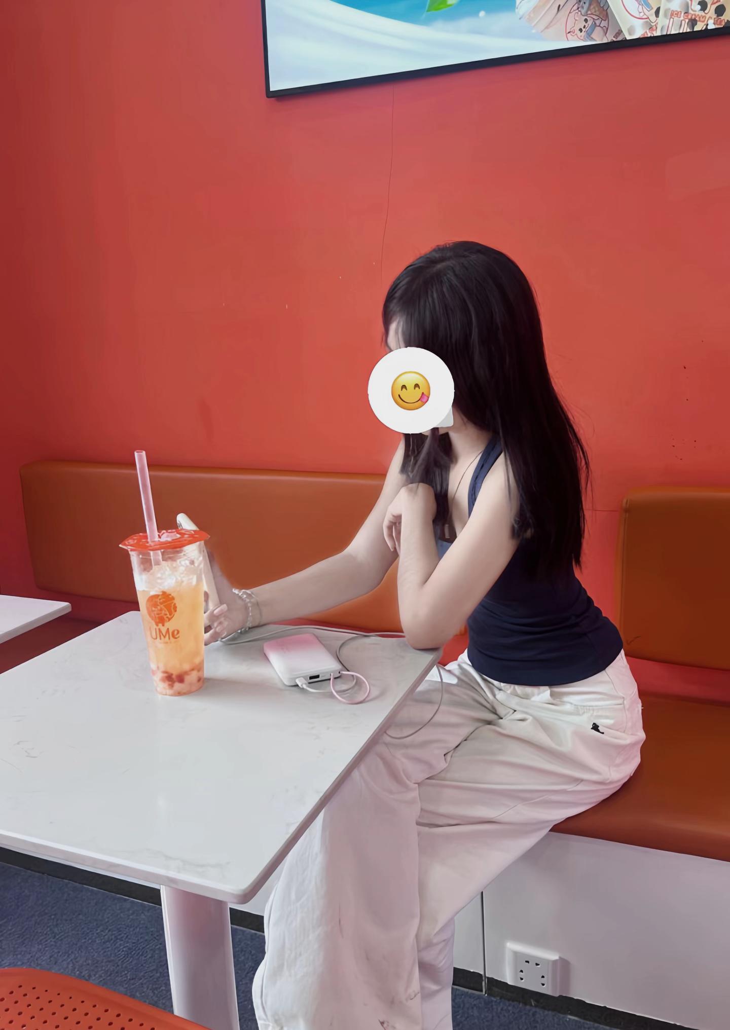 @🍎