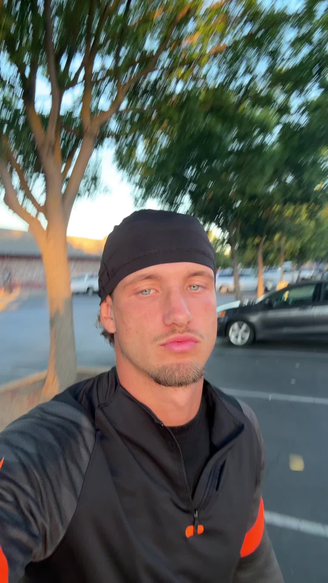 @Gia