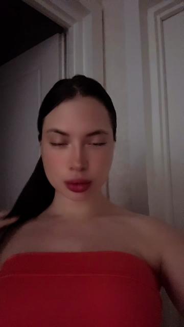@Bella_cherry