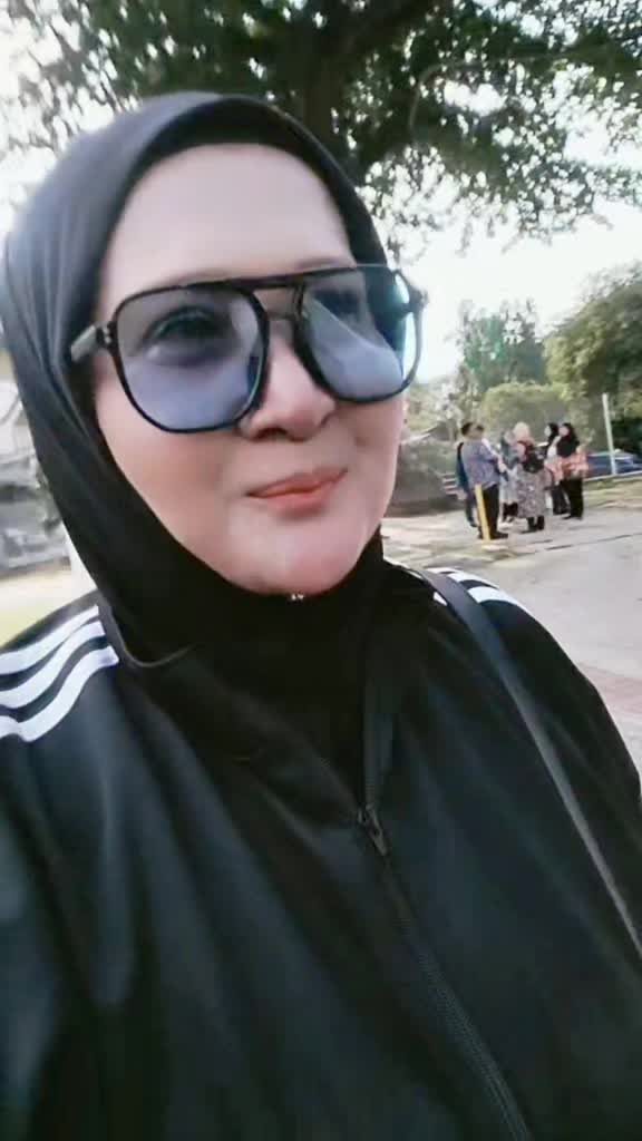 @azian