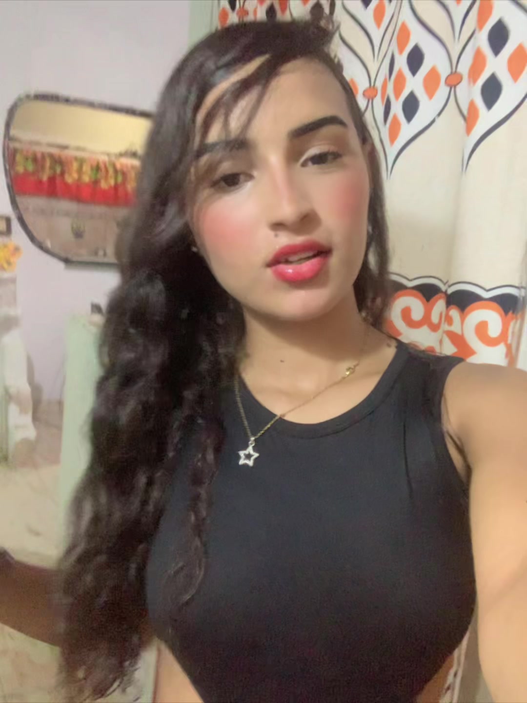 @𝓥𝓪𝓵𝓮𝓷𝓽𝓲𝓷𝓪 💘